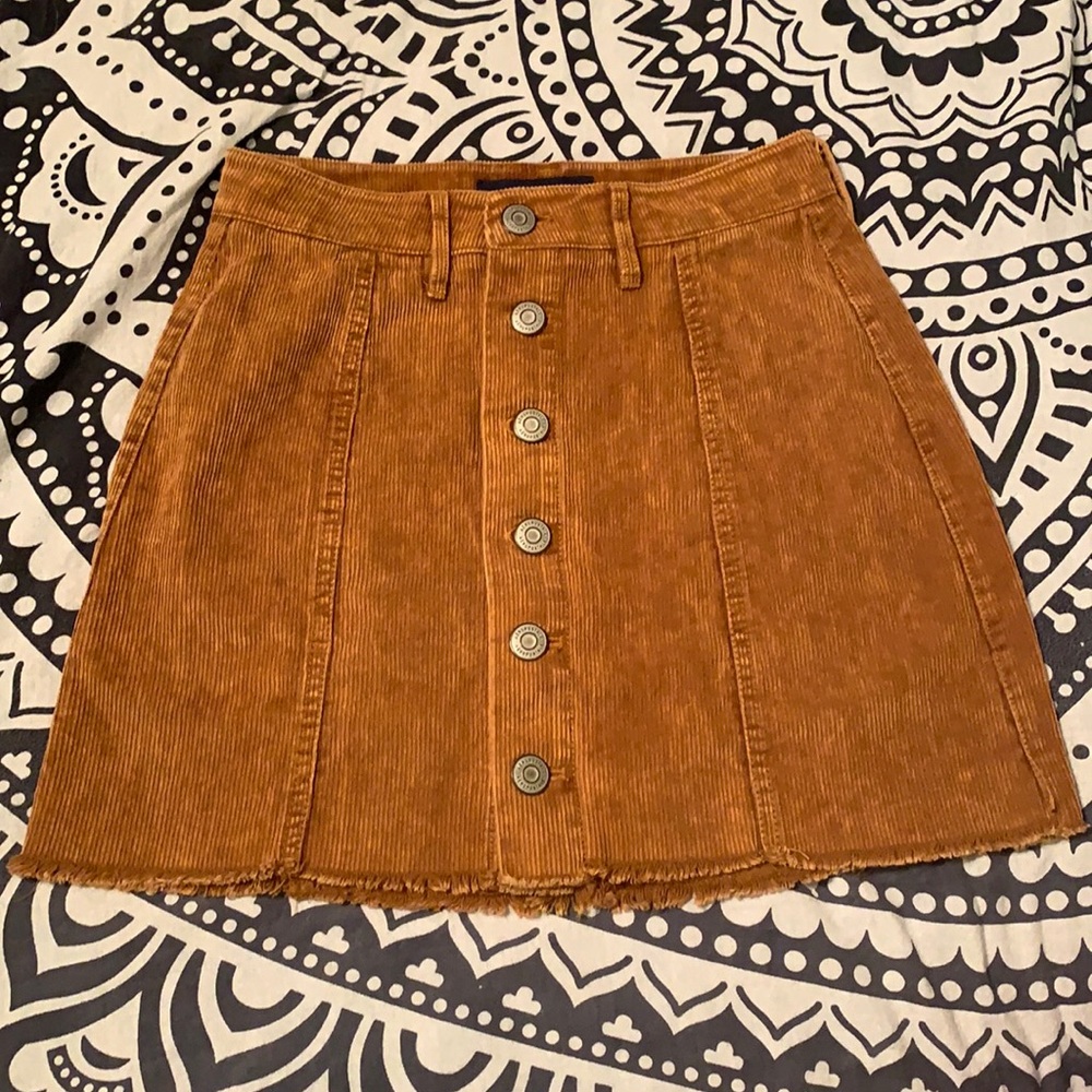 Retro style mini skirt